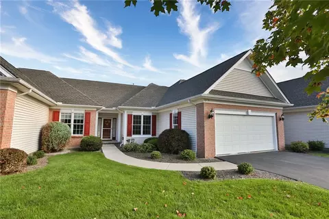 143 Ashbrook Cir, Webster, NY 14580