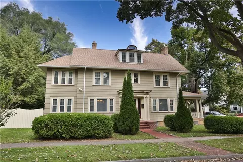 266 Melrose St, Rochester, NY 14619