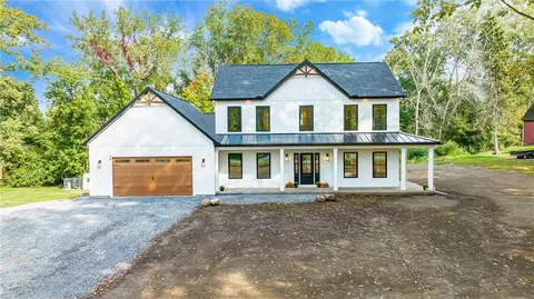 58 Gillett Rd, Ogden, NY 14559
