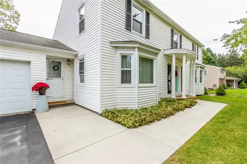 107 Kirklees Rd, Pittsford, NY 14534