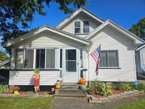1434 Chili Ave, Gates, NY 14624