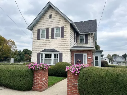 34 Scott St, Hornell, NY 14843