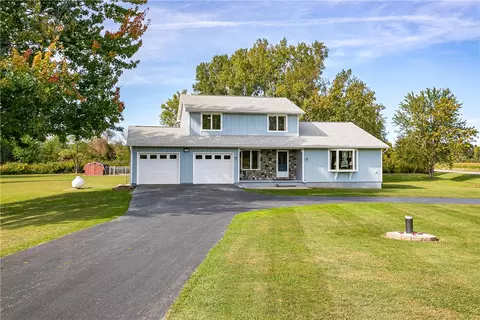 15225 Holley Rd, Albion, NY 14411