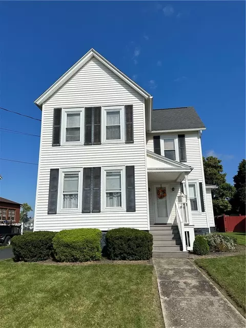 55 Pulaski St, Auburn, NY 13021
