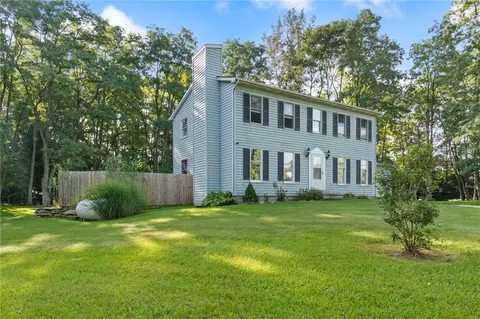 5482 Bushwood Rd, Ontario, NY 14519