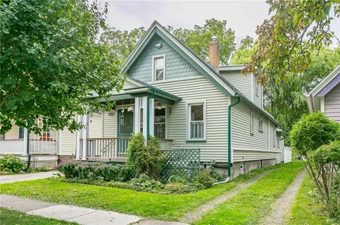 163 Oakland St, Rochester, NY 14620