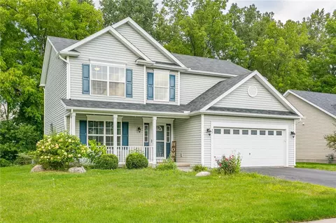 43 Southend Sq, West Henrietta, NY 14586