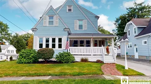 542 Stowe St, Jamestown, NY 14701