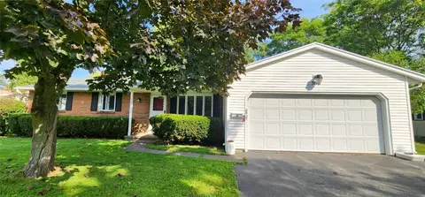 300 Miramar Rd, Gates, NY 14624