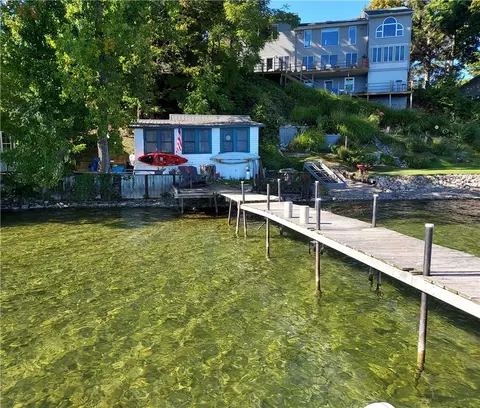 4143 Sunrise Cv, Seneca Falls, NY 13148