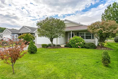 100 Freedom Pond Ln, Chili, NY 14514