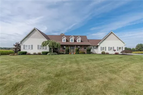 2425 Scottsville Rd, Chili, NY 14546