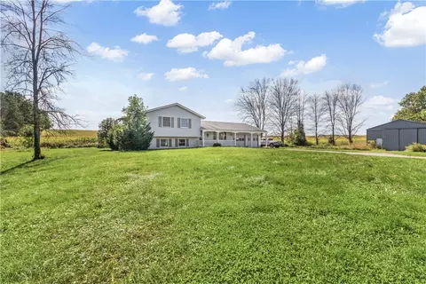 549 Burritt Rd, Parma, NY 14468