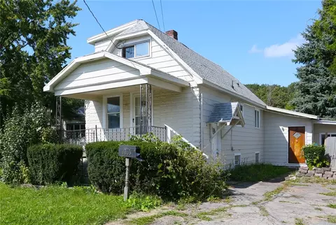 3805 Rhode Island Ave, Niagara, NY 14305