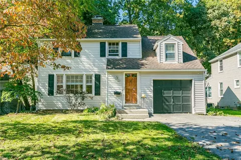 27 Hopper Ter, Rochester, NY 14612