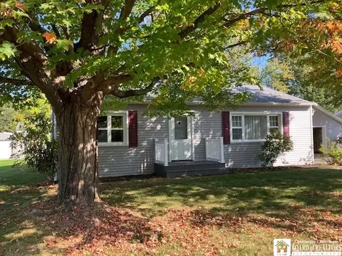 72 Fairview Ave, Dunkirk, NY 14048