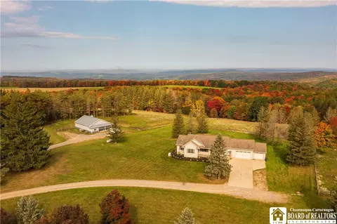 30 Dennison Rd, Carroll, NY 14738