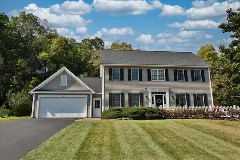 1123 Burlington Rd, Victor, NY 14564