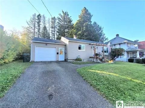 522 Forest Ave, Jamestown, NY 14701