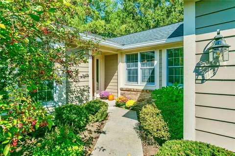 24 Creek Rdg Rdg #PVT, Pittsford, NY 14534