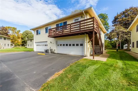 65 Lincoln Mills Rd, East Rochester, NY 14445