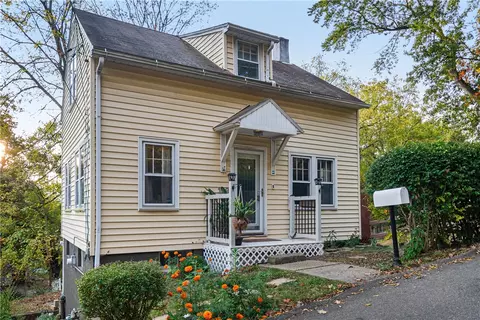 109 Vinegar Hl, Ithaca, NY 14850