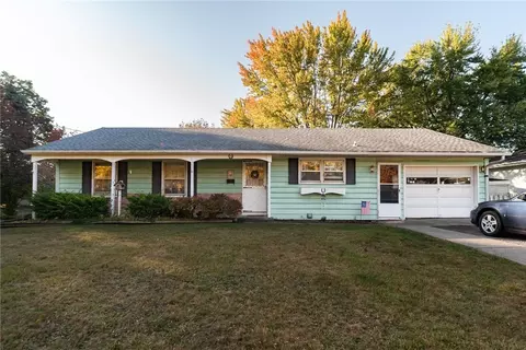 3 Madison Ave, Le Roy, NY 14482