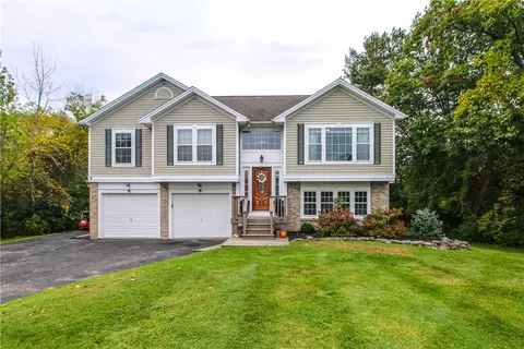 81 North Ave, Parma, NY 14468