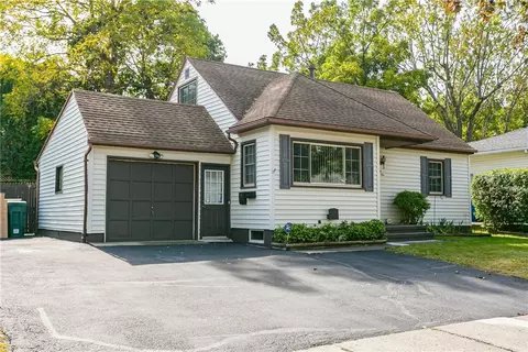 49 Fox St, Rochester, NY 14615