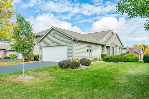 8 Ellington Cir #PVT, Greece, NY 14612