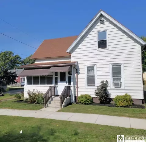 42 E Pine St, Dunkirk, NY 14048