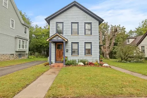 54 Sanford St, Rochester, NY 14620