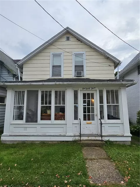 143 Pleasant St, Bradford, PA 16701