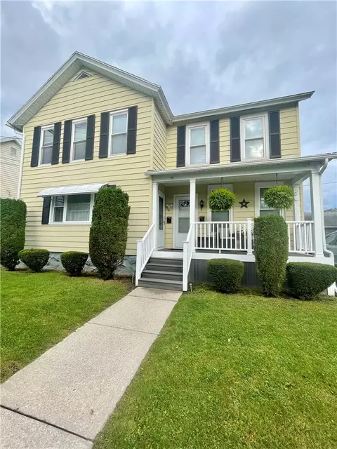 30 Baker Ave, Auburn, NY 13021