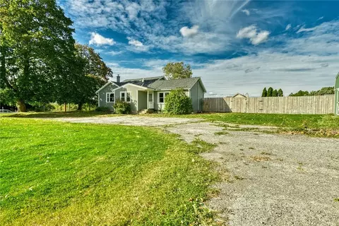 620 Manitou Rd, Hilton, NY 14468