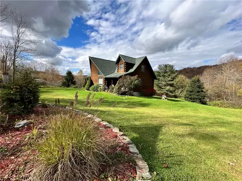 1141 Freer Hollow Rd, Walton, NY 13856