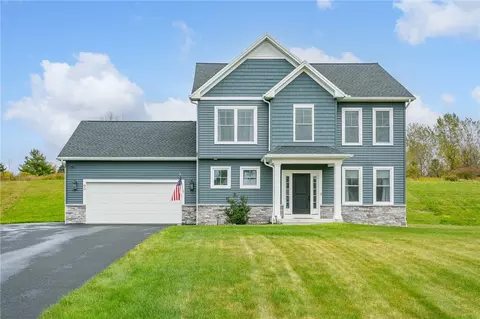 90 Copper Beech Run, Perinton, NY 14450