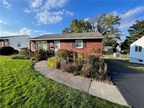 2613 Yale St, Union, NY 13760