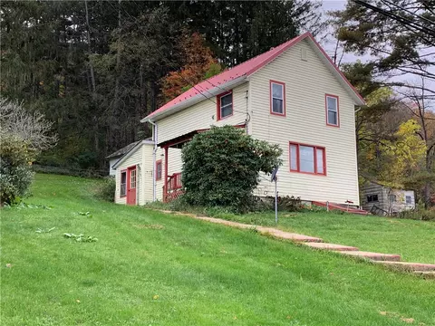 149 N Brooklynside Rd, Port Allegany, PA 16743
