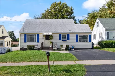 129 Knapp Ave, Irondequoit, NY 14609