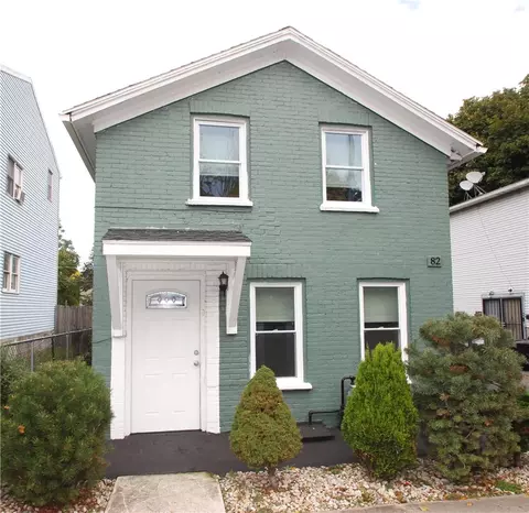82 Lyndhurst St, Rochester, NY 14605
