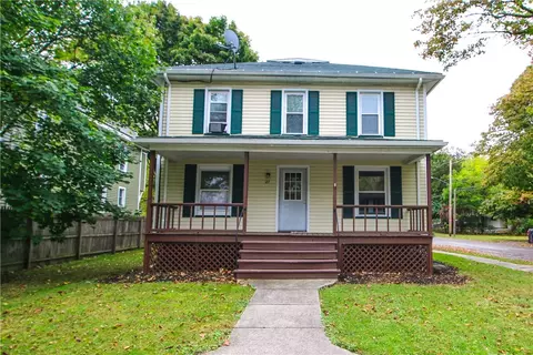 27 Benedict St, Perry, NY 14530