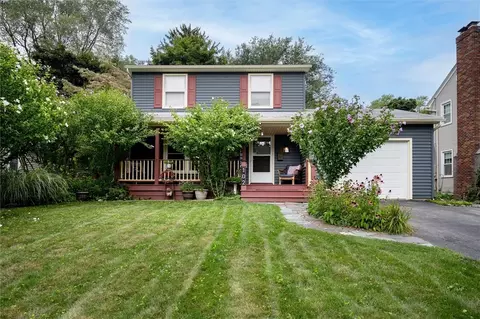 102 Montclair Dr, Irondequoit, NY 14617