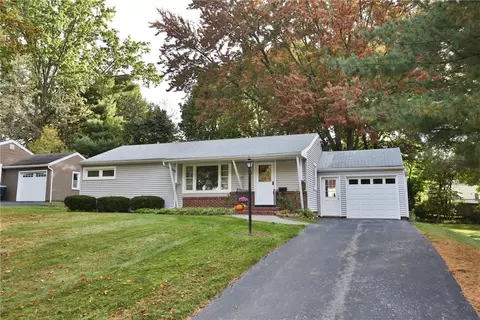 60 Alaimo Dr, Rochester, NY 14625