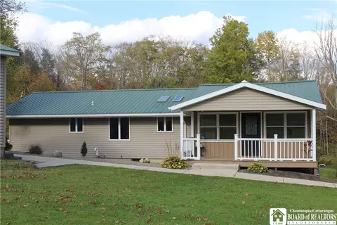 12449 Genesee Rd, East Concord, NY 14055