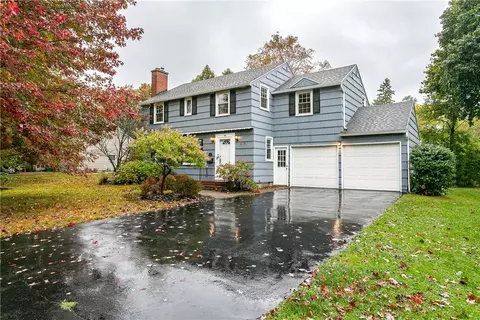 40 Idlewood Rd, Rochester, NY 14618