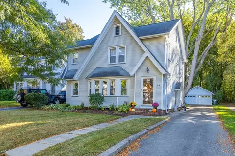 85 Merchants Rd, Rochester, NY 14609