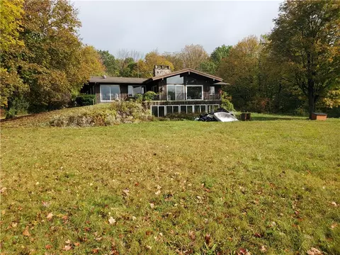 3664 Oakmount Rd, Bristol, NY 14469