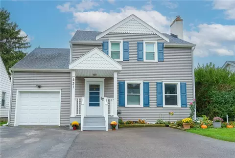 231 Hinchey Rd, Gates, NY 14624