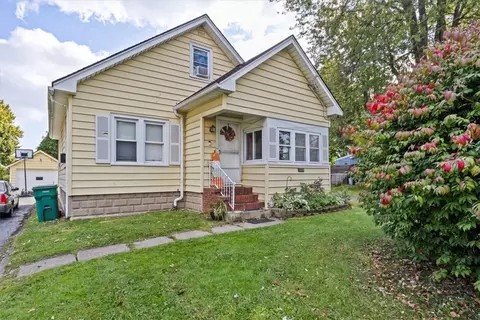 288 Rossmore St, Gates, NY 14606